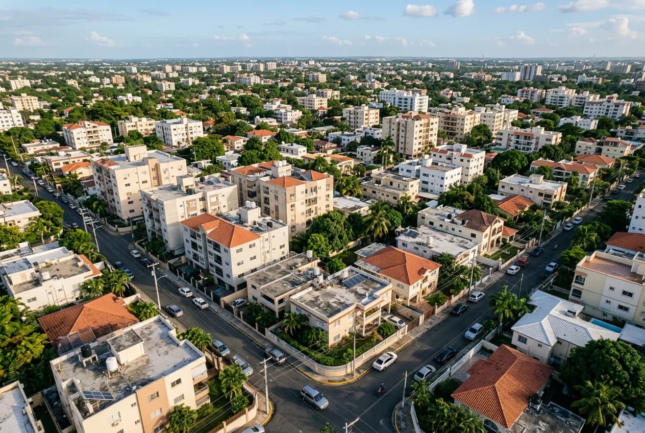 Vista aérea de barrio residencial en Santo Domingo